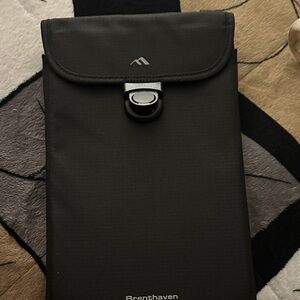 Tred 11 inches hard case/sleeve